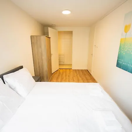 Hendrikkade Aparthotel