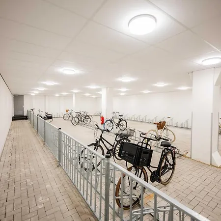 Hendrikkade Aparthotel