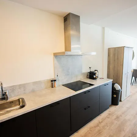 Alphabet - Hendrikkade 10