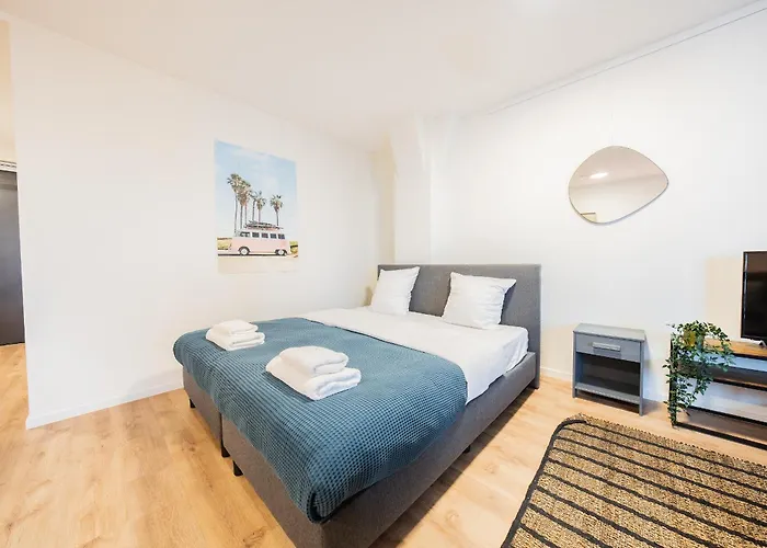 Alphabet - Hendrikkade 10 Aparthotel 3*